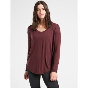 Athleta Stratus II Shirt Top Burgundy Wine Maroon Women's Size XS